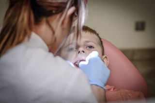 Illustration for article titled How to handle it When it Comes to a Frightening Tooth Emergency